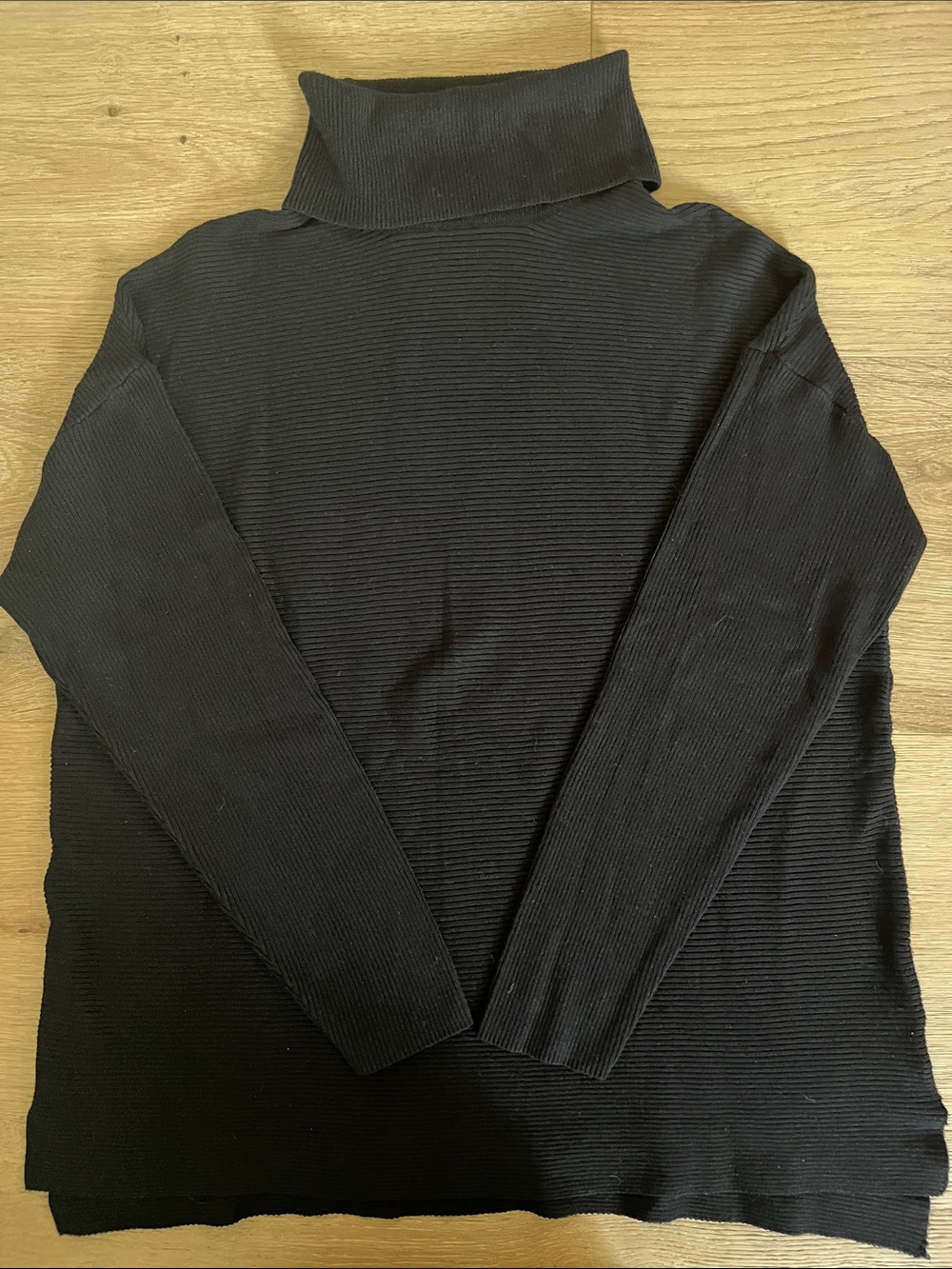 T Tahari Black Ribbed Turtleneck Tunic Sweater